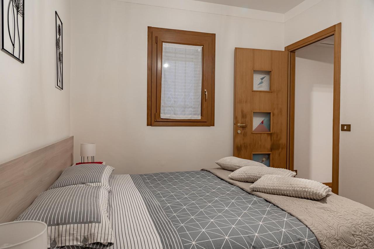Ca' Latina - Cozy Home In Pieno Centro Storico Treviso Exterior foto