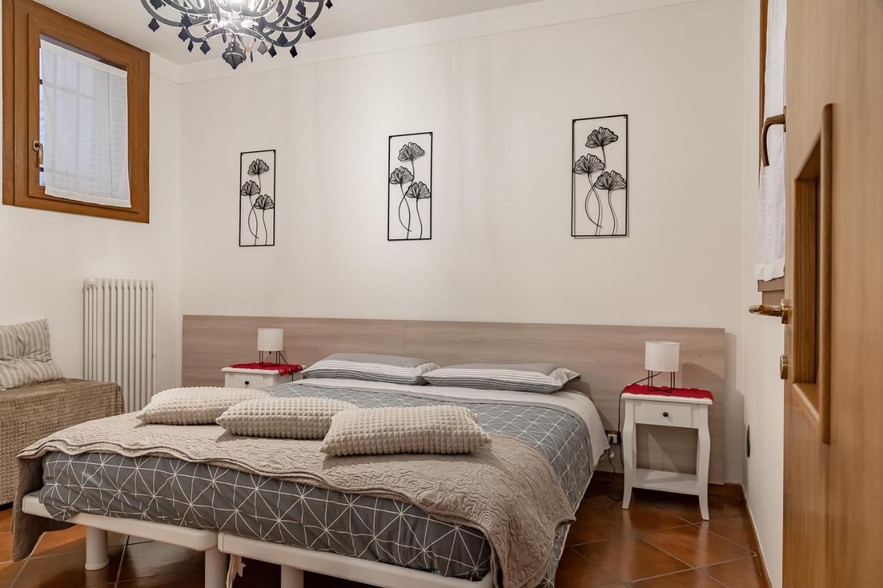 Ca' Latina - Cozy Home In Pieno Centro Storico Treviso Exterior foto